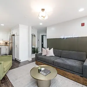  Apartment Abode - Germantown United States